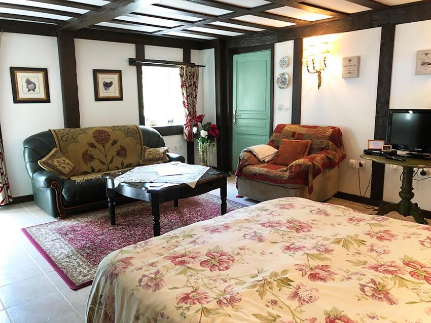 La Ferme Studio Apartments Conde-sur-Noireau Ngoại thất bức ảnh